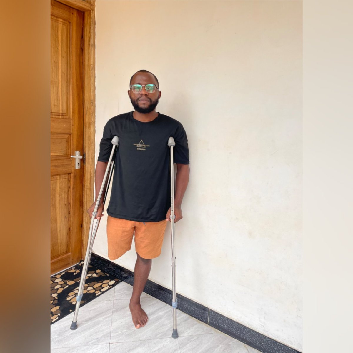 Sativa255's tweet photo. TUNAOMBA MSAADA WANANGU KWA NDUGU ALIYEKATWA MGUU BAADA YA KUPIGWA RISASI #MO29

YAS: 0677933081
Jina AYOUB FREDRICK SIWALE
AKAUNTI YA NMB: AKAUNTI NAMBA: 24310058356
JINA LA AKAUNTI: AYOUB SIWALE

Ili kuwasiliane nae moja kwa moja, mawasiliano yake zaidi haya hapa
Namba: 0687952601

REPOST 500

TUTAKUWEPO🫵😎
