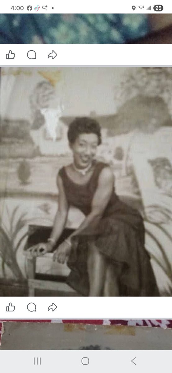 pineappledream2's tweet photo. Happy belated birthday grand lady. Always in my heart, you'll 4ever be missed mama. 🎂 https://t.co/hGB5UqZqfp