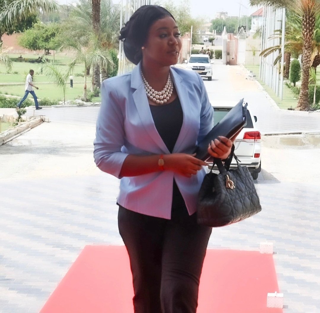 aicha_oumar's tweet photo. Félicitations Excellence Mme l'ambassadrice du Tchad en France.  Pleins de succès ! https://t.co/JoG9PuhNMN