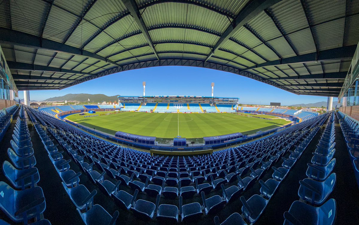 AvaiFC's tweet image. 🦁😍🏟️O MELHOR LUGAR DO MUNDO!

#TodosPeloAvaí
📷: Leandro Boeira/@AvaiFC