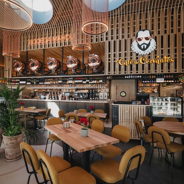 MADmamuse's tweet photo. NEW OPENING 📍 
Hol@ Madrid ! 
Le Café Cervantes prend ses quartiers Plaza España ! ☕️📖 Entre culture et art de vivre, c'est le nouveau #PlaceToBe validé par la rédaction du Magazine Elle. 

Prêt(e)s pour 2026 ? 🫶 

https://t.co/6PaQZs6HVi https://t.co/zXpvOGL1Cf