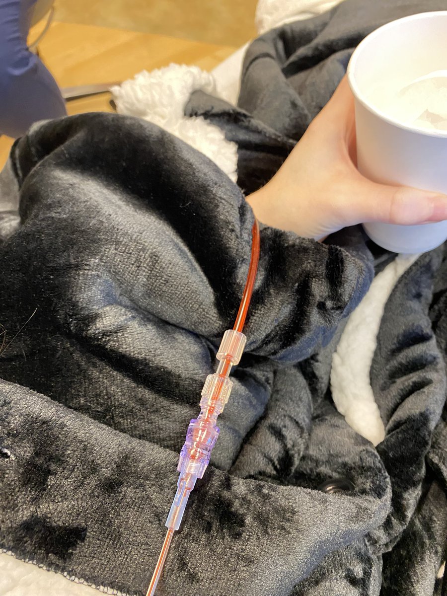 kellyshmo tweet media