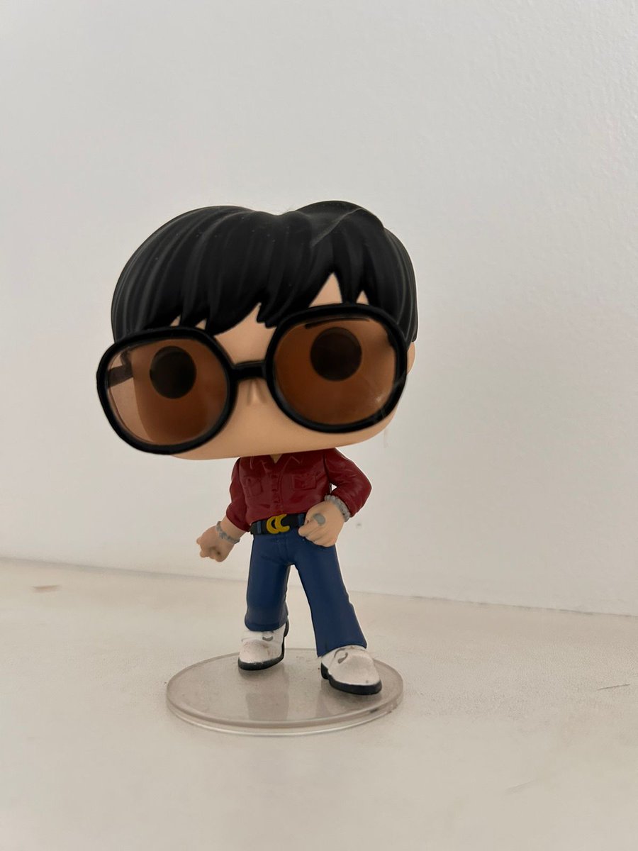 vantejhobi's tweet photo. VENDO:

FUNKO POP JHOPE BTS DYNAMITE 

Funko original em ótimo estado, não acompanha caixinha.

R$ 100,00

*VALOR + FRETE https://t.co/OPstmmECAE