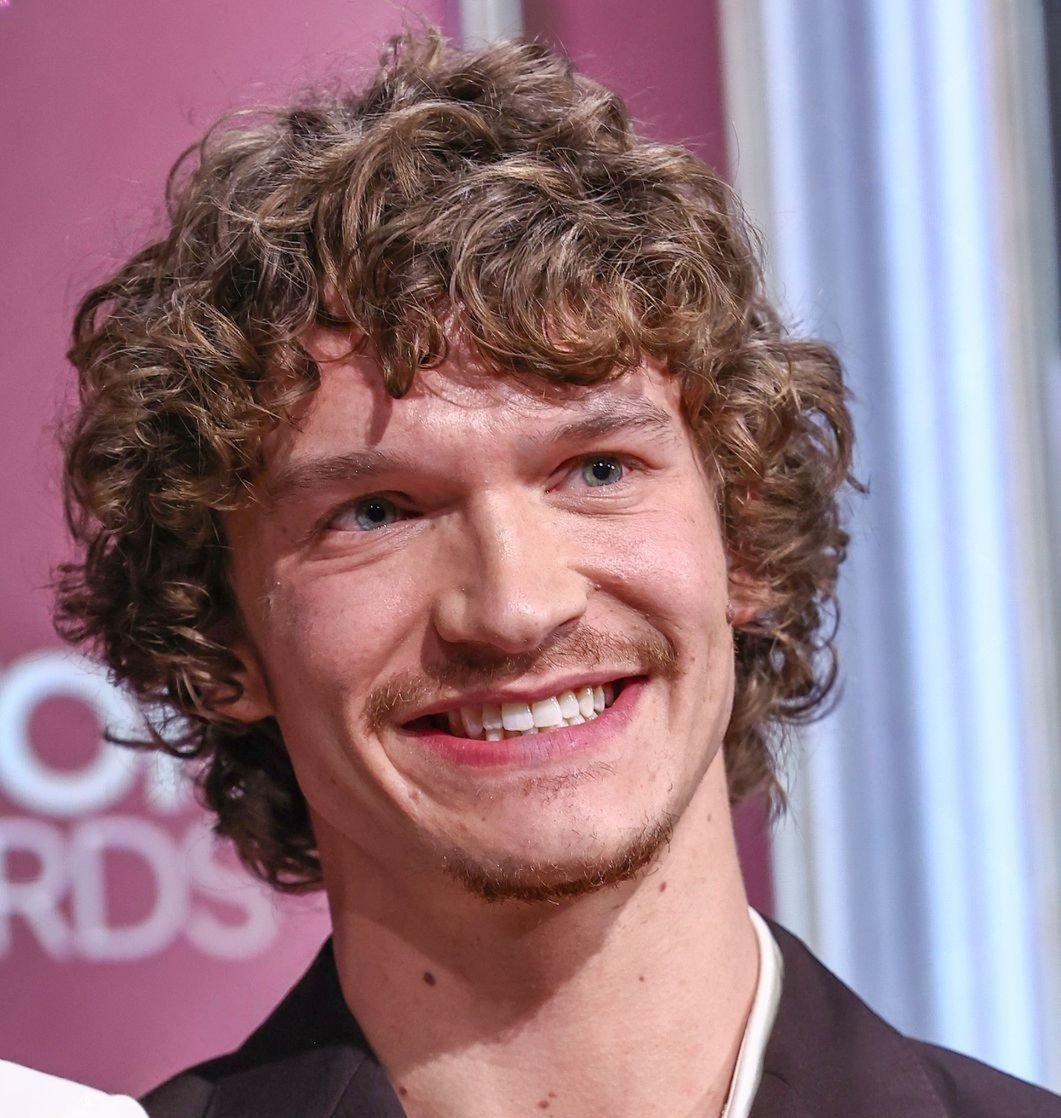 jimincatalyst's tweet image. NUESTRO SOLECITO