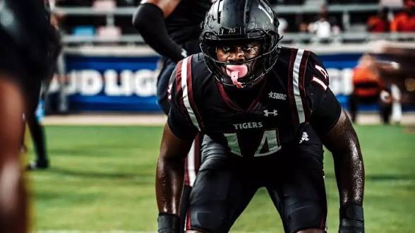 Lamarian Hatcher tweet media