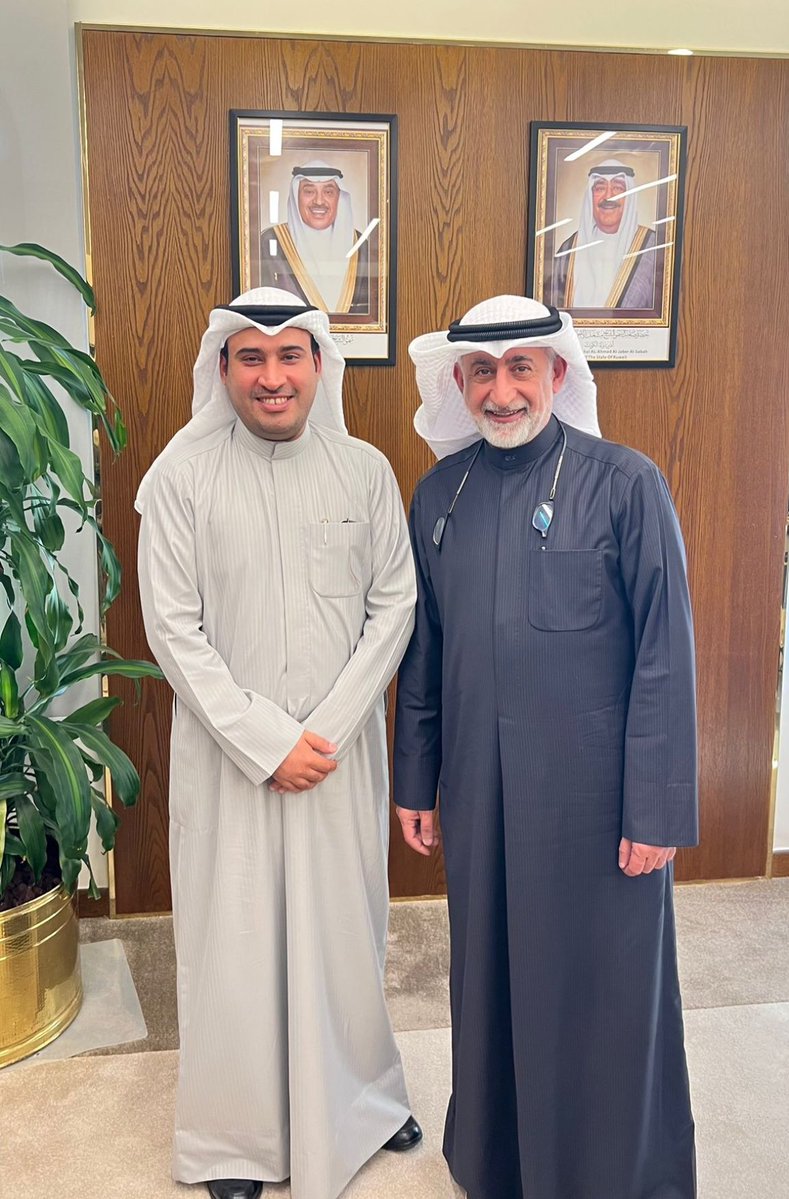 S__alshammery's tweet image. سعدت بزيارة اخوي الغالي 
وكيل الصحة لشؤون طب الأسنان
 د/ أحمد أسد
شكراً يادكتور على حفاوة الاستقبال وكرم الضيافه