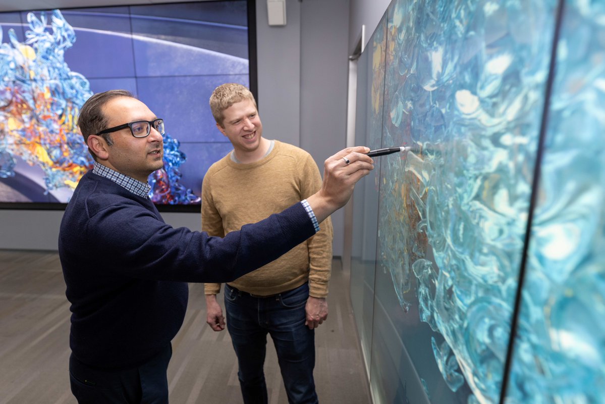 NatLabRockies's tweet image. The FuelLib model is helping researchers and jet fuel producers save ⏱️ and 💰 examining thousands of potential compounds to figure out which fuels could be made commercially. Learn how our computational capabilities streamline the approval process.➡️ bit.ly/4qxvz3K