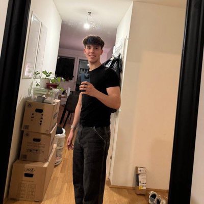 john harris tweet media