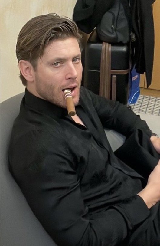 category is hot rich dilf.