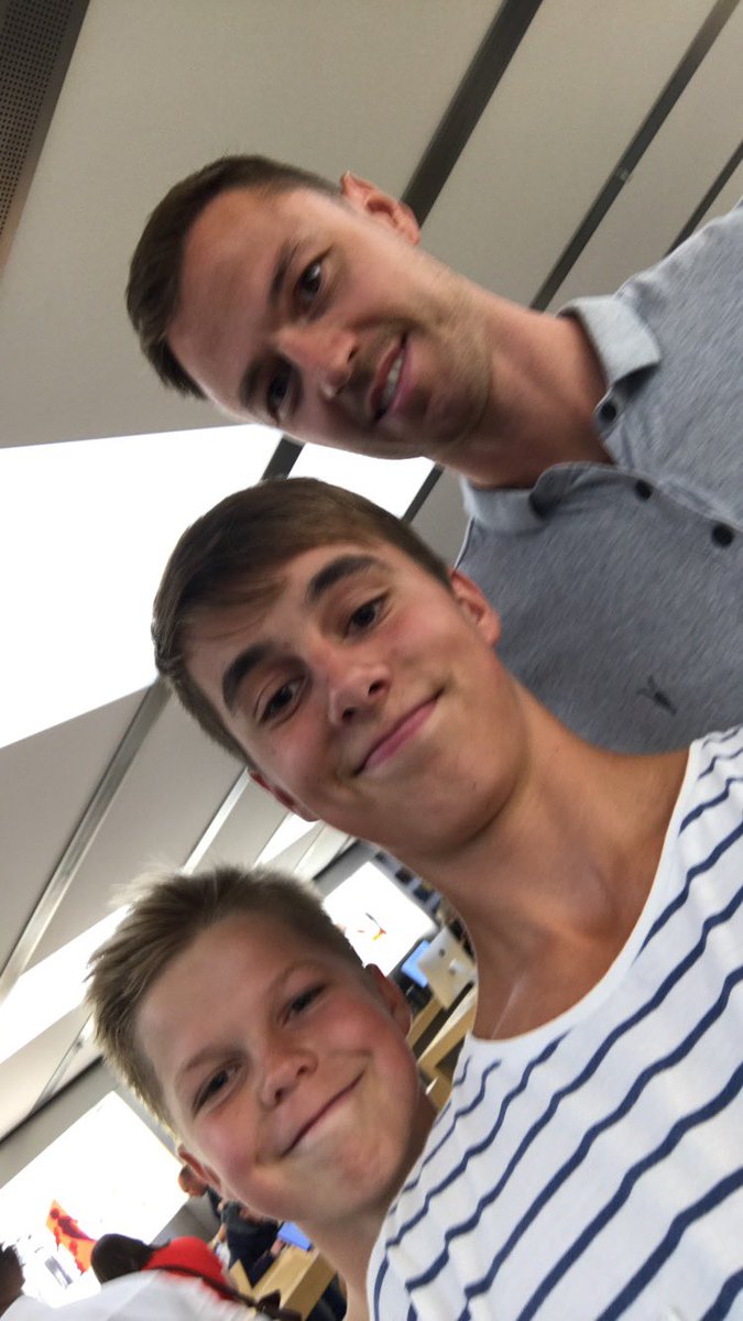 Welcome back <a href="/6jevans/">Jonny Evans</a>