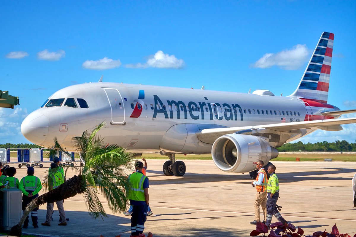 LaRomanaAirport's tweet photo. Hey there! Did you know that #AmericanAirlines offers direct, daily flights from #Miami to #LaRomana? Experience the perks of flying through the fastest airport operation in the country! 🌎 ✈️
@AmericanAir
#travel #airport #flytolaromana #caribbean #airlines #GoDomRep https://t.co/CabRs4EXYP