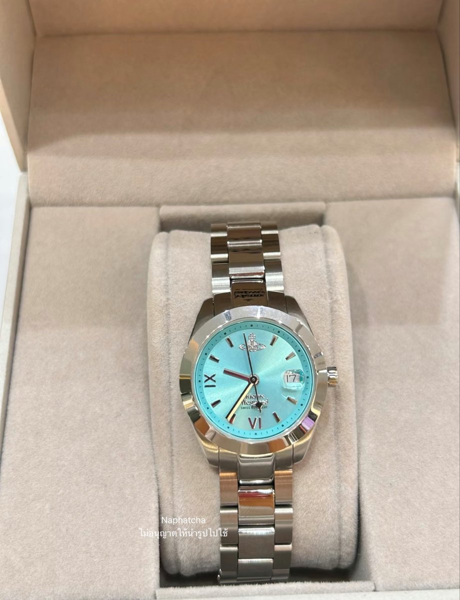 Npc_Brandstore's tweet photo. 🛒 พร้อมส่ง นาฬิกา Vivienne Westwood 🪐
รุ่น Fenchurch 🩵 หน้าปัดสีฟ้าสดใสมากๆค่ะ สวยเด่นมาก ✨

Color : Silver-Blue 
Size Case : 28mm.
อุปกรณ์ครบเซ็ต+ใบเสร็จช้อปไทย 🇹🇭
รับประกันช้อปไทย 2 ปีนะคะ

✨ ราคาป้ายไม่บวกเพิ่มค่ะ ✨
✨✨  ราคา 8,900฿ ส่งฟรี ~ แมสได้ค่ะ ✨✨ https://t.co/mMUrexIdRQ