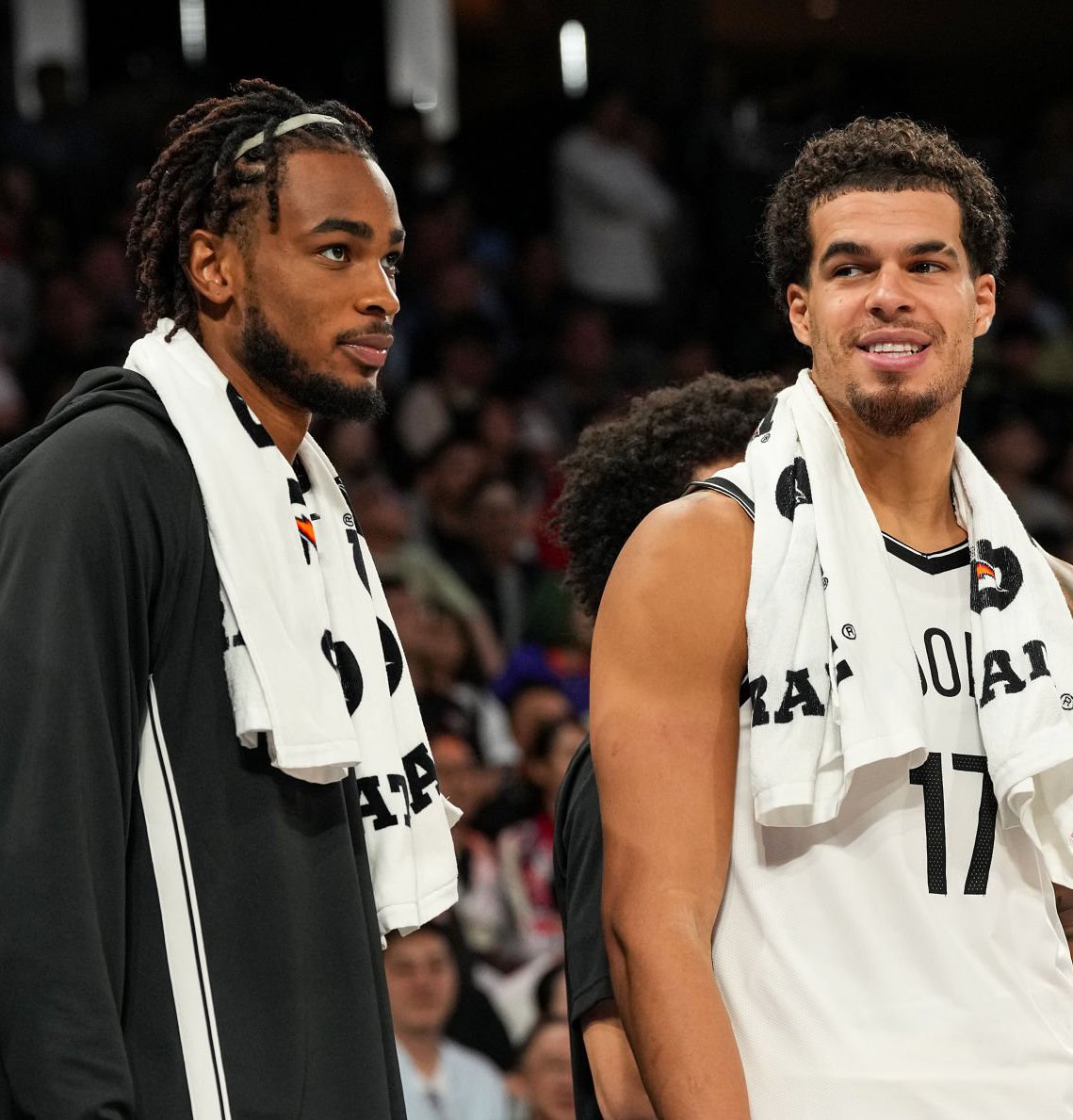 TheDunkCentral's tweet photo. The Brooklyn Nets would want an unprotected first-round pick if they move Nic Claxton or Michael Porter Jr, per @BrettSiegelNBA 

“Brooklyn won't begin to consider any trade packages for Porter, or Nic Claxton for that matter, without the inclusion of a true unprotected first-round pick, among other assets.”

(Via https://t.co/6P4DcHnKmR)