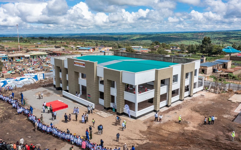 marvinmwai89's tweet photo. @jimNjue_ Pia watu wafanye biashara kwao, this ate Ngong and Suswa markets built by their respective County Governments, mnatafuta nini kwa watu? Si muuze kwenu jamani? #Watu https://t.co/qaPtKG4H5x