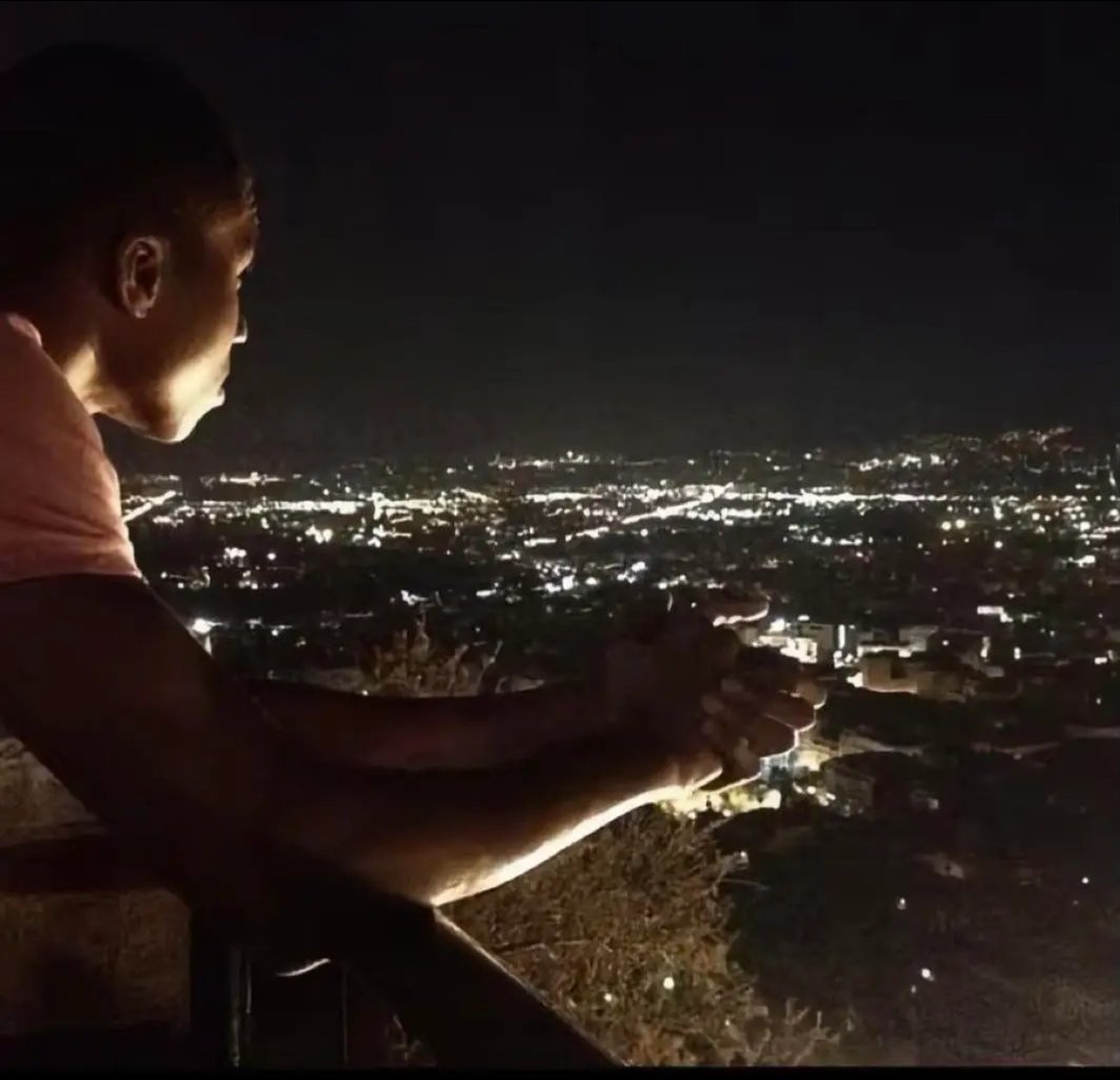 andres_pinot's tweet image. como se siente ser el unico que percibe una vibra maligna con alguien que le cae bien a todos