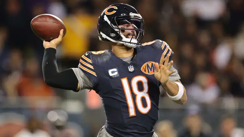jacobinfante24's tweet photo. #Bears QB Caleb Williams on deep balls (20+ air yards) in 2025:

• 11 touchdowns (T-1st)
• 95.5 PFF grade (5th)
• 49.3% adjusted completion without drops (8th)
• 112.0 passer rating (9th)
• 42.5% completion (12th)

Much improved from his rookie year. https://t.co/WPzR5hNGCt