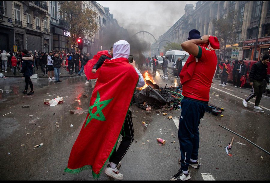 LouFrance75's tweet image. MACRON où sont tes blindés ? ceux que tu envoies à nos paysans ?