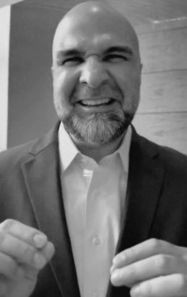 ايش علمك وين الصفقات وين وعودك 
ولا الثور الاسترالي لا يرعى العهود والوعود 
إذا مافيه صفقات ثقيله للاتحاد انقلع من الباب الصغير النادي ماهو ملكك ولا ملك هلك اطلع طلعت روحك استلمت فريق بطل شوف وين وصلته حتى الجماهير بسببك ياغبي بطلت تحضر الله ينتقم منك