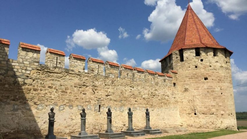 بالصور .. معلومات سياحية حول دولة #مولدوفا 