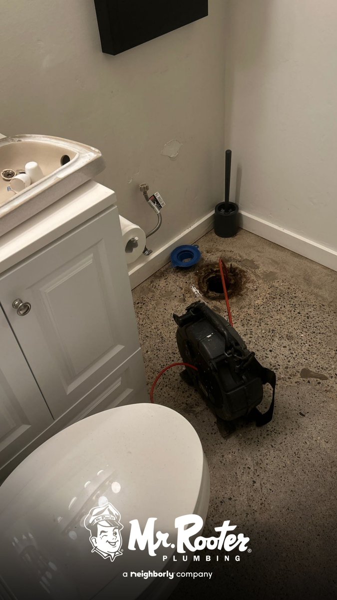 MrRooter_Ven_SB's tweet image. ✅ Job Completed!

Complimentary camera inspection done to check the drain line condition, and the leaking toilet issue has been addressed.

Please call Jacob for findings and next steps.
📞 805-244-5865
#PlumbingService #CameraInspection #LeakRepair #TrustedPlumber