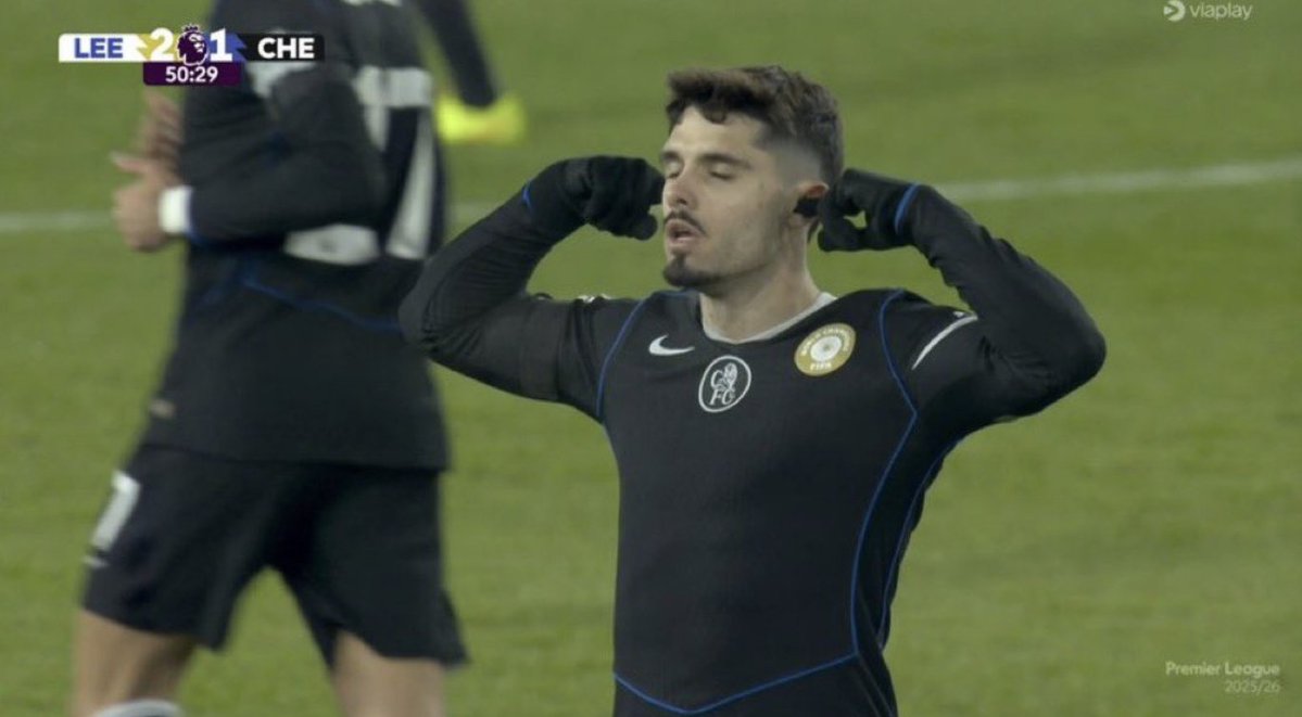 # (@userr290521) on Twitter photo 