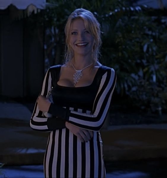 bearwiitch's tweet image. cameron diaz in the mask, 1994