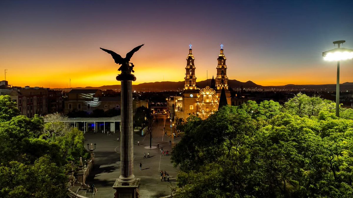 AlPeOm's tweet photo. @raimableee Así es el atardecer en mi ciudad, saludos desde la tierra de la gente buena. https://t.co/pGnjtSFn7G