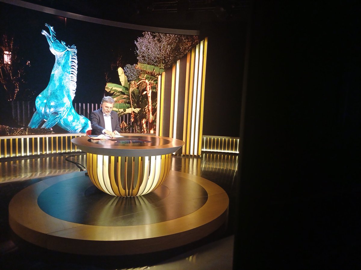 Consegna.

#ilcavalloelatorre <a href="/RaiTre/">Rai3</a>