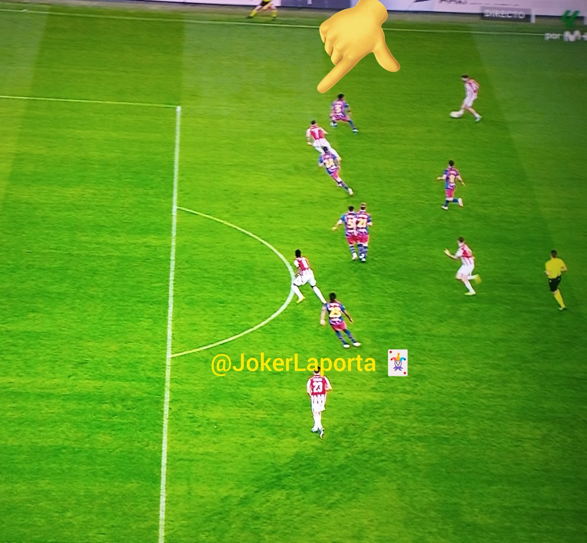 Cr7stianismo_'s tweet image. 🚨Dos ocasiones manifiestas del Athletic de Bilbao con 0-0 en la que el árbitro pita fuera de juego cuando no existía posición antirreglamentaria.

La Negreira Supercup lo tiene todo bien atado.

(Fotos de @jokerlaporta)