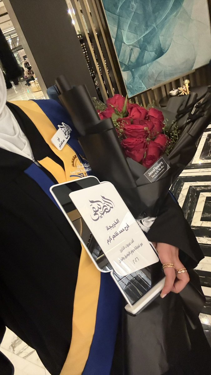 ffarahhk's tweet photo. Years of hard work, one proud moment 🎓 الحمدلله https://t.co/RHjfoxEDp1
