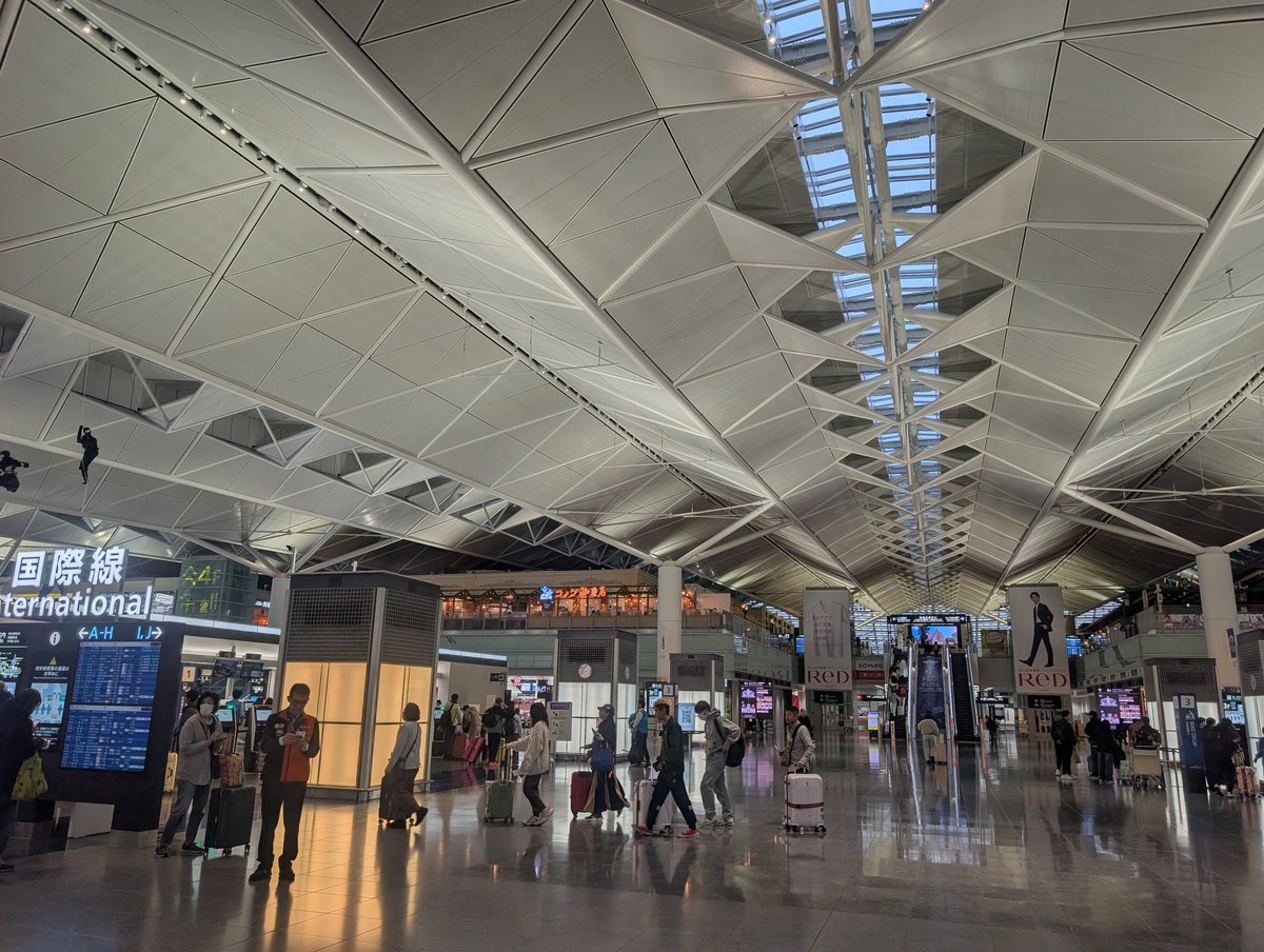 TomteChannel's tweet image. 今日からベトナム🇻🇳ホーチミンへ。
配信や動画の更新していきます。
youtube.com/channel/UCZbkQ…

#ベトナム旅行　#ホーチミン　#ブイビエン通り　#レタントン通り