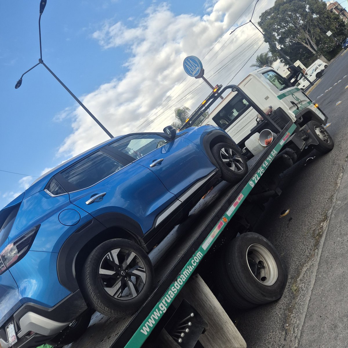 diegobreezycar1's tweet image. Quiero compartir el tema que estoy pasando con @Nissan_mx el dia 15 de diciembre fallo la marcha de una nissan magnite 2025 a los dos meses de ser adquirida al dia de hoy solo dan largas para arreglar la unidad ademas de que fue vendida chocada como nue
@KarlaDaH  @Hechizero_38