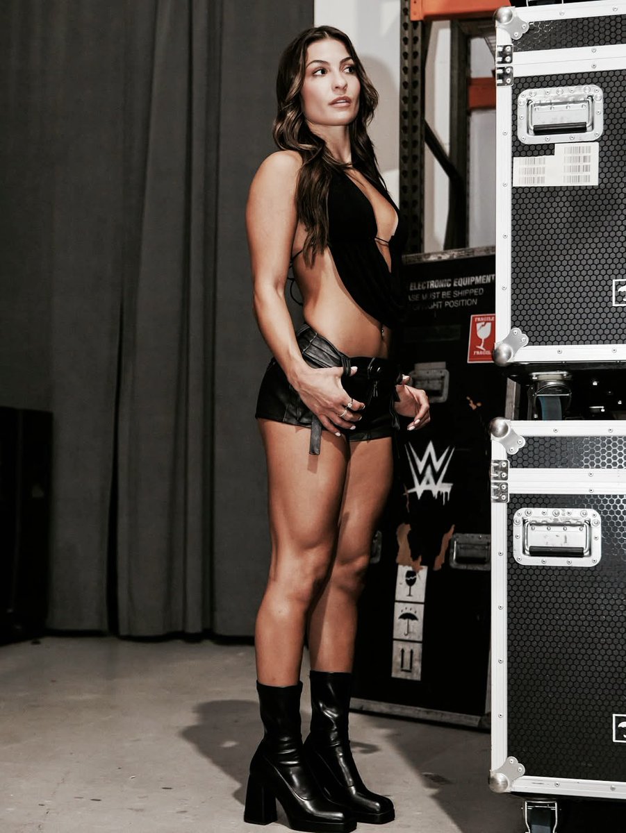 GreySkiesOnly's tweet image. 🖤