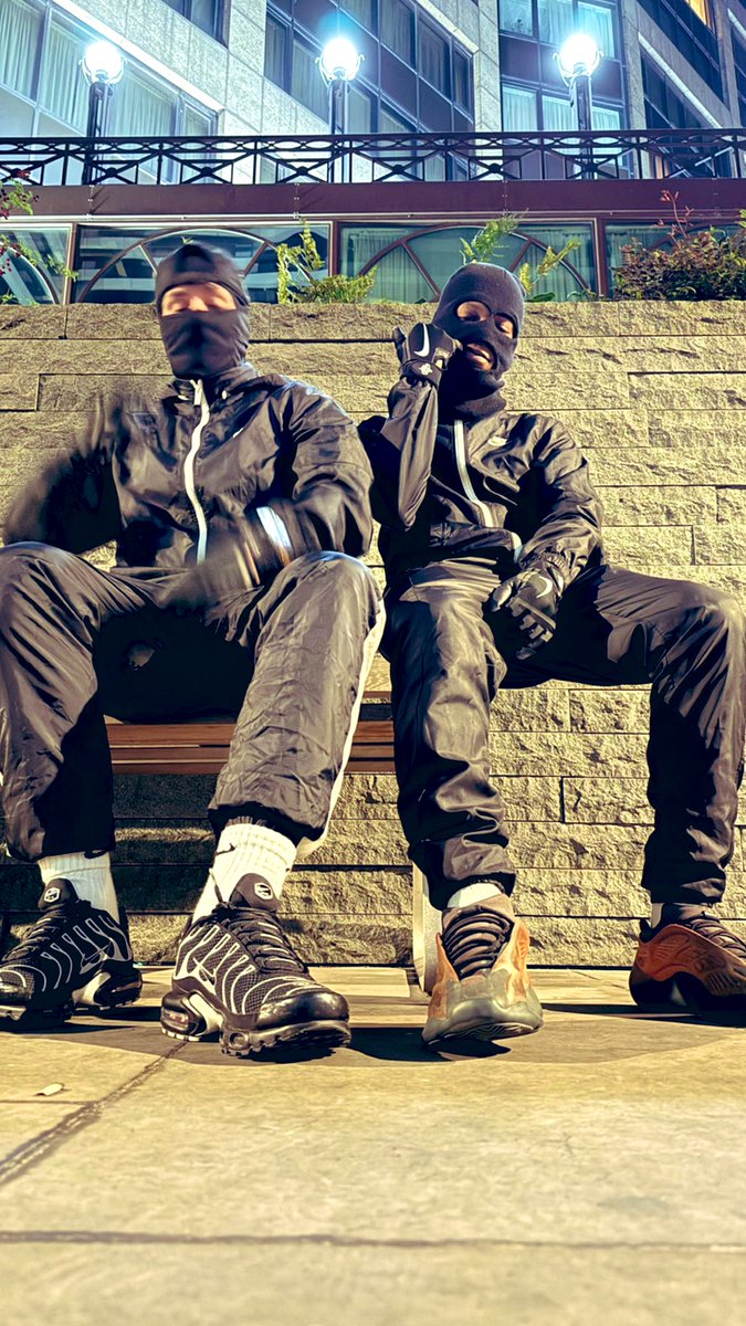 socksxdick's tweet image. Motion 🌪️🥷🏾🥷🏻
cc: @MasterScallyldn 

🏳️ 🥷🏾🥷🏻 🏴 🏳️ 🥷🏾🥷🏻 🏴 🏳️ 🥷🏾🥷🏻 🏴 

  OREO TWINS SELLING NYLON DREAMS

             CUSTOMS AND CALLS £€$
              RT CASH MEETS ALL DAY

🏳️ 🥷🏾🥷🏻 🏴 🏳️ 🥷🏾🥷🏻 🏴 🏳️ 🥷🏾🥷🏻 🏴

WHOS IN LONDON NOW &amp;amp;  READY TO WORK🧼 
                COME SERVE…