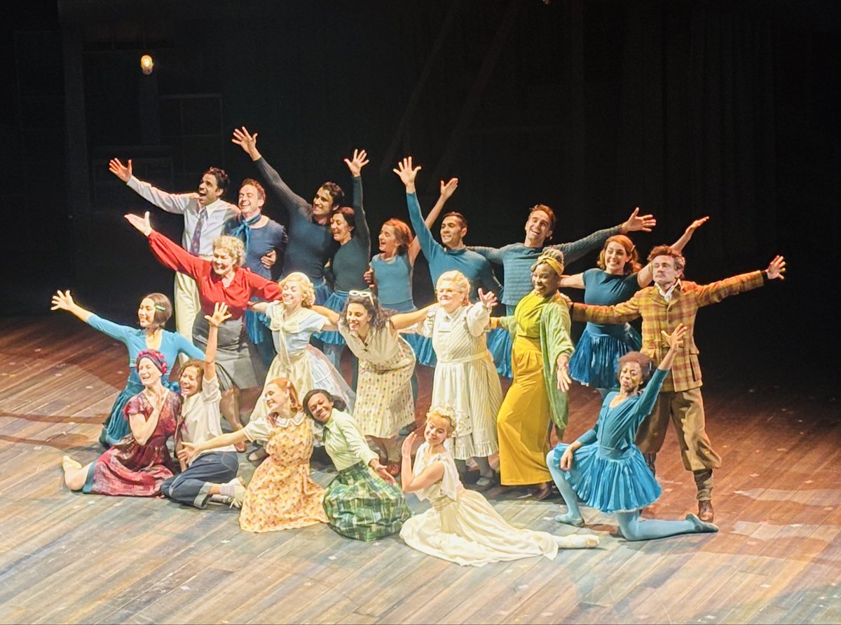 catrionaduggan's tweet photo. Loved Ballet Shoes at the National Theatre last night 🩰 Was just so fun and slick and the sets and costumes were incredible. Brilliant cast, especially the understudy who had to jump in in middle of Act One and was superb 👏 https://t.co/ek3Av9Hq9H