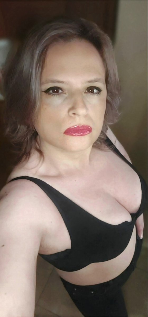 darkwsideofthem's tweet photo. Perché io non mostro solo le tette.
Troppo facile.
Ci metto la faccia,cuore e soprattutto
mostro il cervello!💋 https://t.co/3ihTqxnvIq