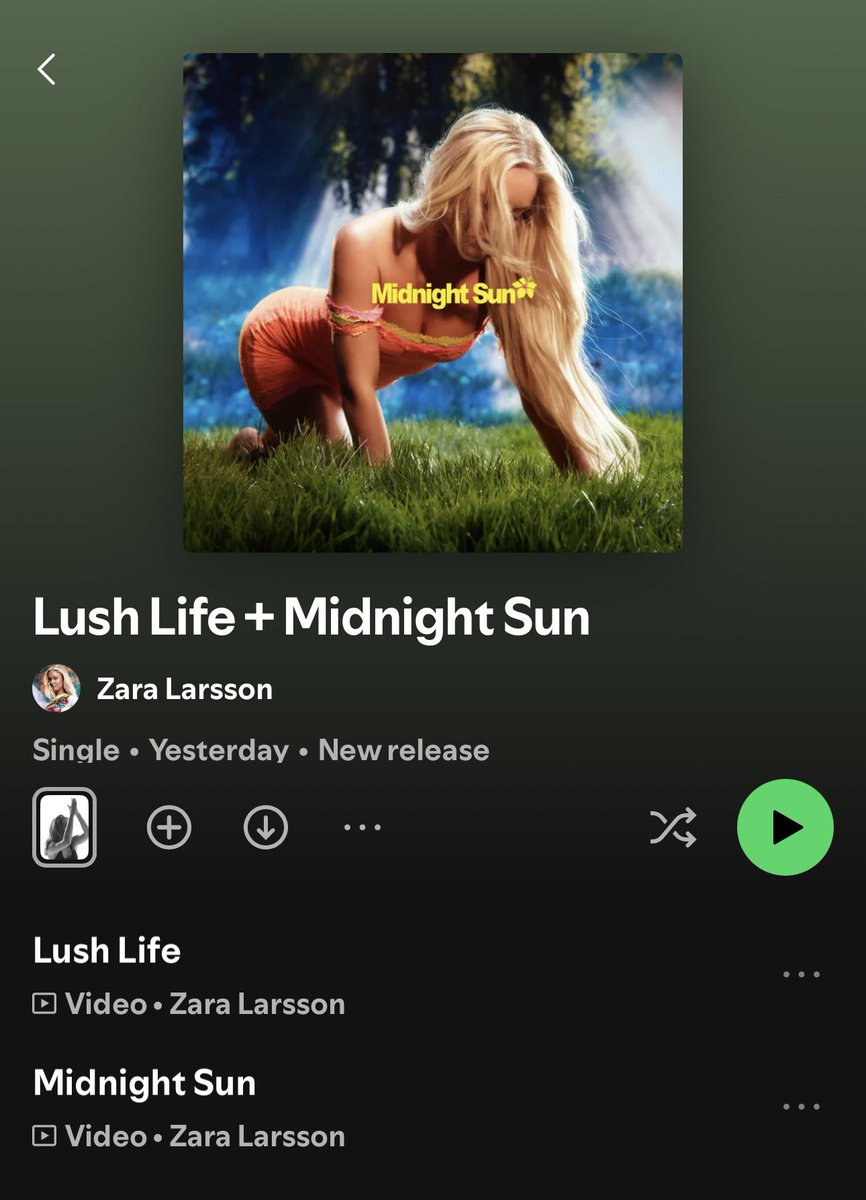 Lumiere9000's tweet image. She wants Midnight Sun to be a hit
so bad this is fmu, no shade though 🤣