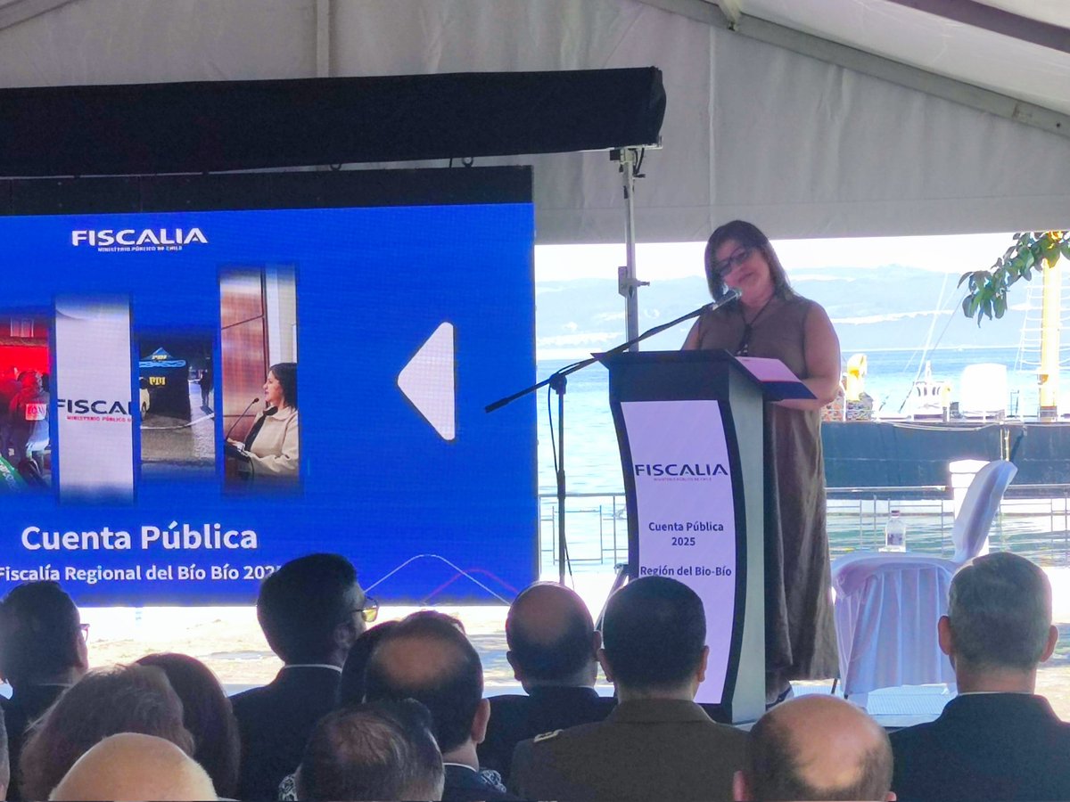 El defensor regional del Biobío Osvaldo Pizarro, participa de la última cuenta pública de la fiscal Regional Marcela Cartagena. Ambos han desarrollado un intenso trabajo interinstitucional con foco en una justicia más equitativa fortaleciendo el debido proceso.
