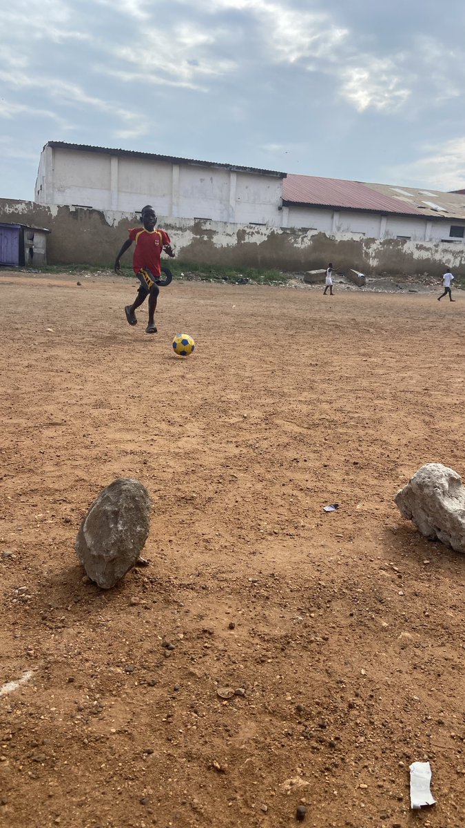 Small Poles is a popular street football game in Ghana played by everyone. All you need is a football, an open space and any four objects that are visible enough to serve as a goal. It can be concrete blocks or shoes, measured two to four footsteps apart for each goal.