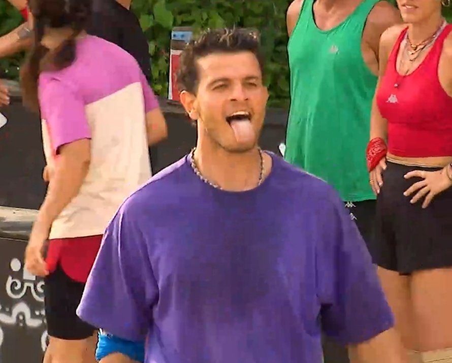 bgfcyar's tweet photo. Bak çocuk bayhan babaya gerek kalmadan, üşenmem o adaya gelir senin ağzını burnunu kırarım o haddini edebini bil terbiyesiz ergen

#Survivor2026 https://t.co/96SYnHvdUr