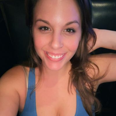 GeldherrinNET's tweet image. Als heisse schöne Lady kriecht mir jeder zu Füssen: Es war schon immer so, dass mir Kriecher zu den Füssen gekrochen sind, genauso wie du jetzt. Ich bin das gewohnt und nutze das immer […] dlvr.it/TQCk2w