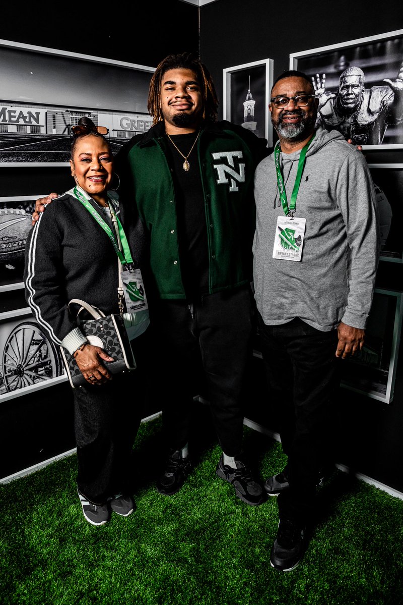 ChanStrong03's tweet image. ⚪️🟢🦅