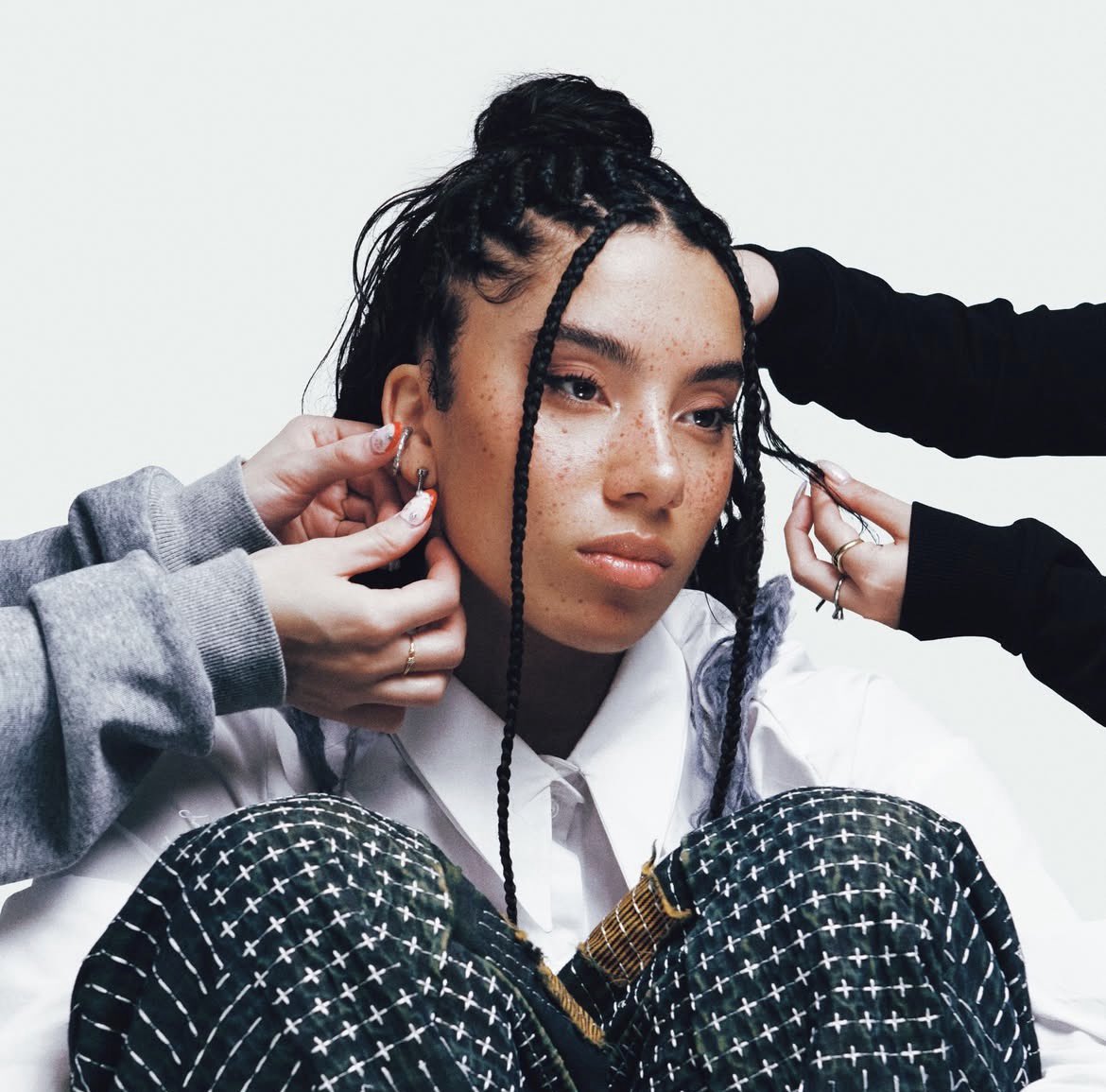 oliviabvibes's tweet image. la portada del nuevo single de téyou “ALGO MÍO”