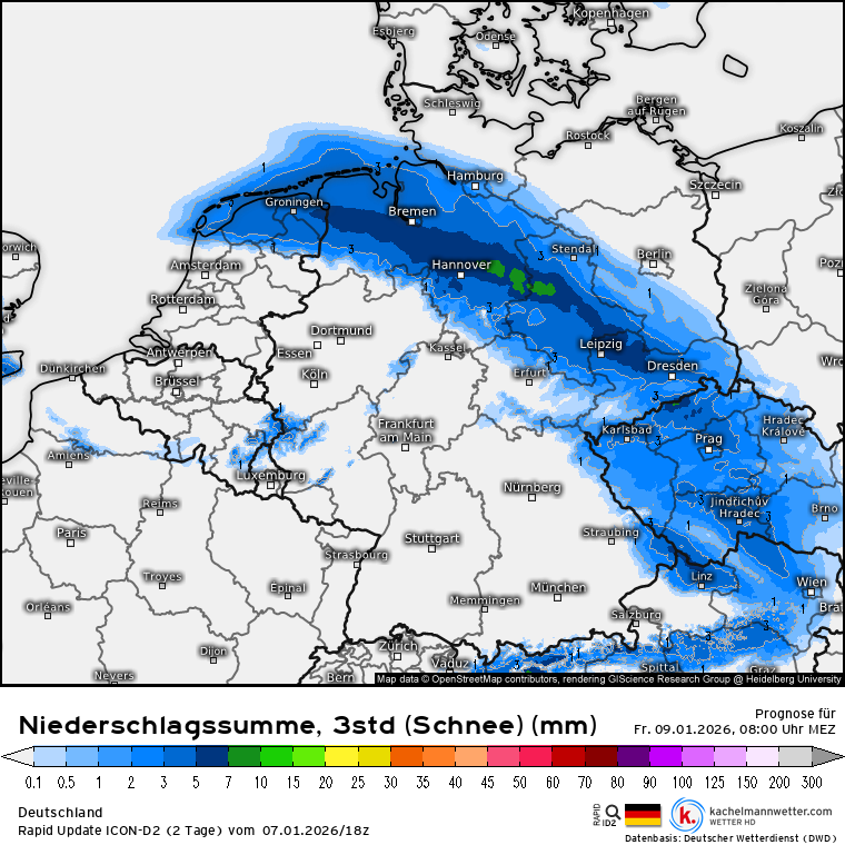 Kachelmannwettr's tweet image. Schneechaos im Berufsverkehr am Freitagmorgen. Die Karten zeigen die 3stündigen Niederschlagsmengen als #Schnee. Gebietsweise sind 5-10mm in 3 Stunden möglich, was bei Pulver teils &amp;gt;10 cm in 3h macht. Dazu starker Südostwind mit erheblichen Verwehungen. /FR