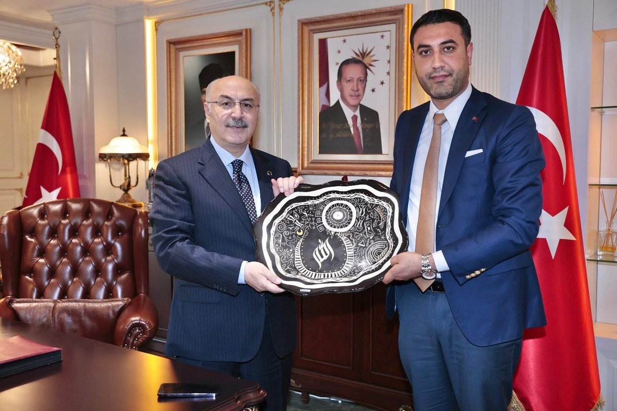 Adana Valimiz <a href="/yskosger/">Yavuz Selim KÖŞGER</a>  Denizli Valiliği görevine atanması dolayısıyla kendilerine Adana’mıza sundukları kıymetli hizmetler için teşekkür ediyorum.
Görev süresi boyunca sergiledikleri devlet ciddiyeti, samimiyet ve şehrimize olan hassasiyetleri her zaman takdire şayan olmuştur.