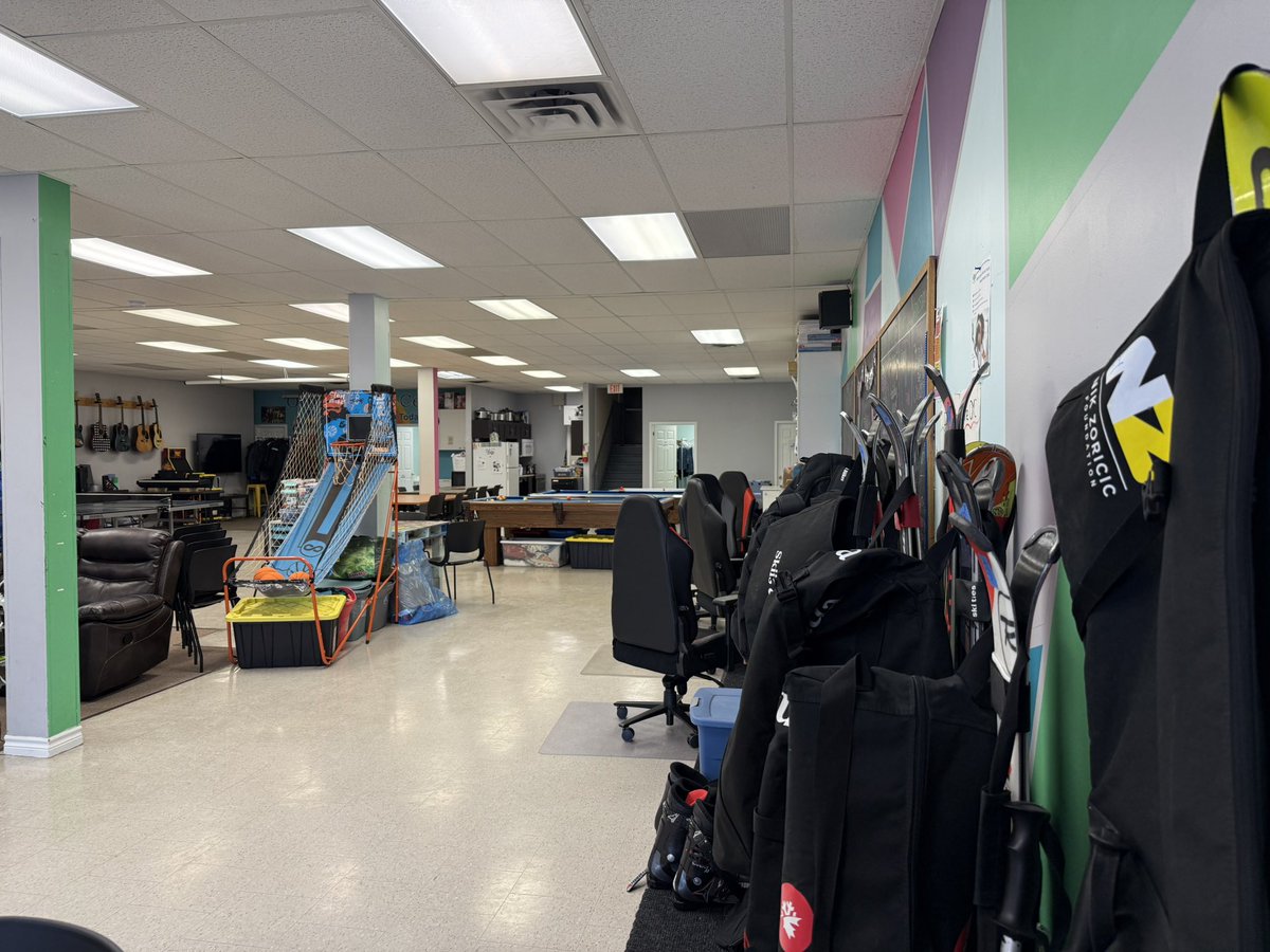 Open 2:30pm-8pm tonight for dinner, drop in and Teens on Edge kicks off their ski season.

#orillia #youth #orilliayouthcentre #wednesday #january