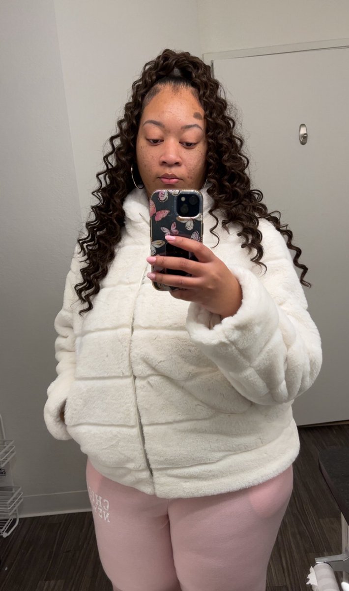 basketballgoddess7 tweet media