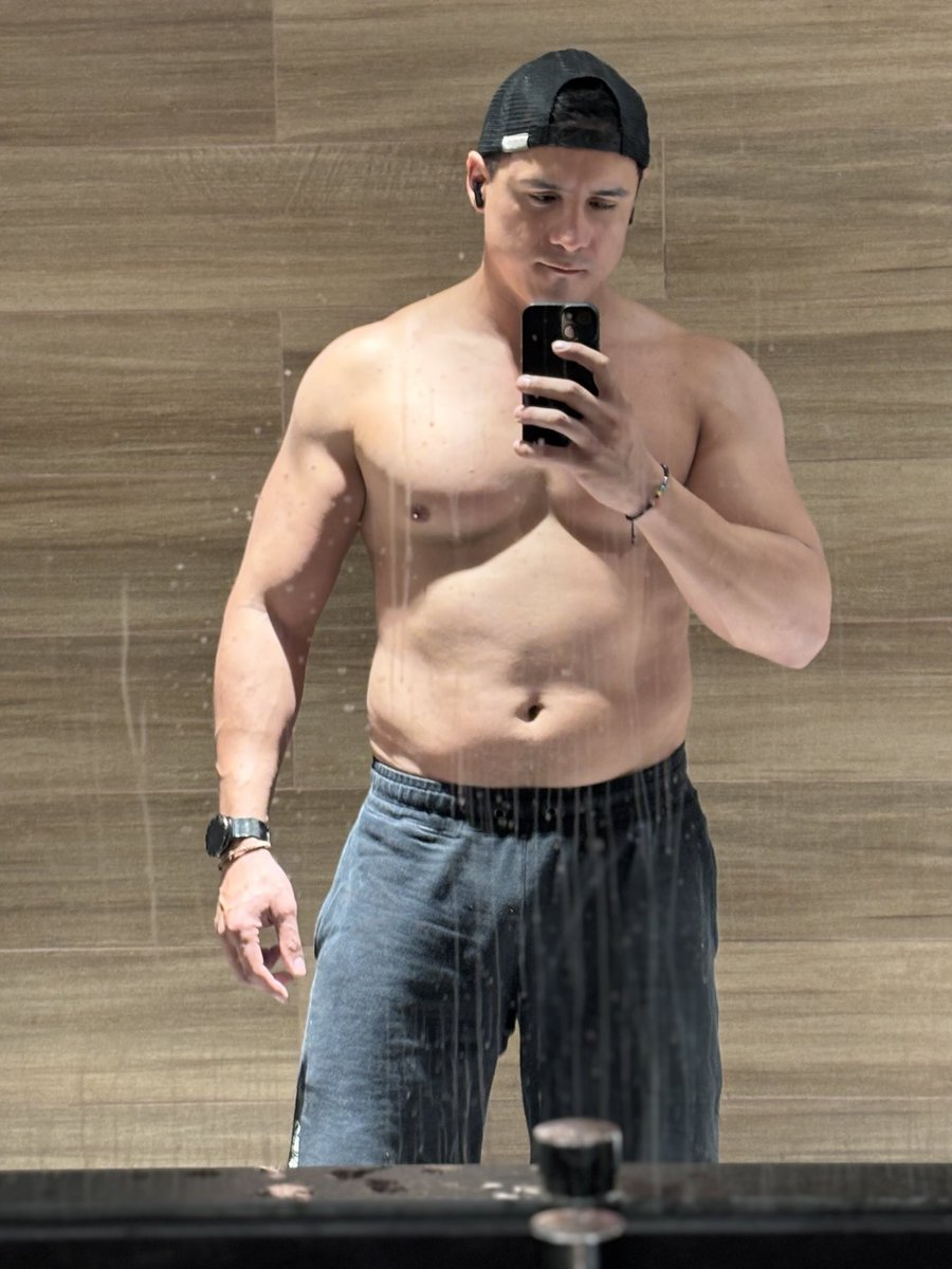 martinscl's tweet photo. 🐷😜 https://t.co/6cnr9tqsXl
