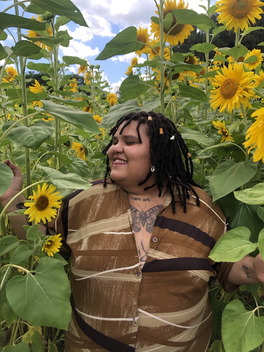 Hoje eu conheci um campo de girassol 🌻