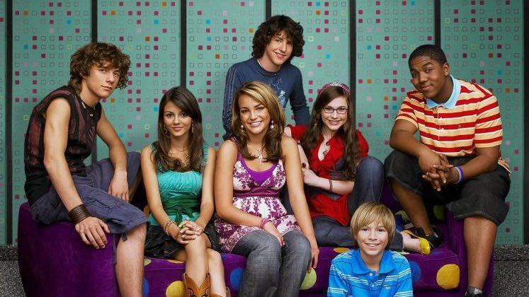 PopBase's tweet image. ‘Zoey 101’ premiered 21 years ago today.